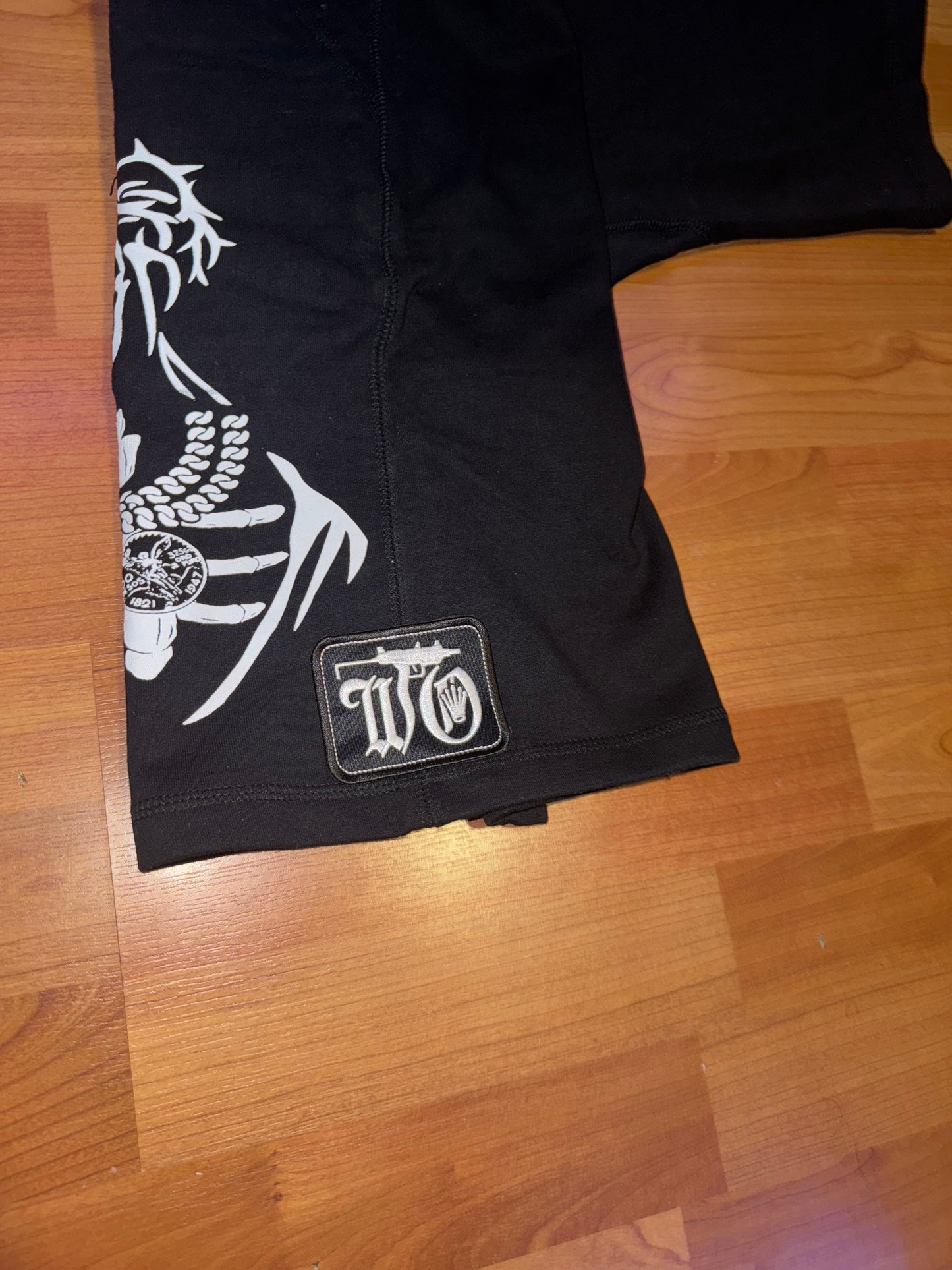 WTO SKULL BLK SHORTS